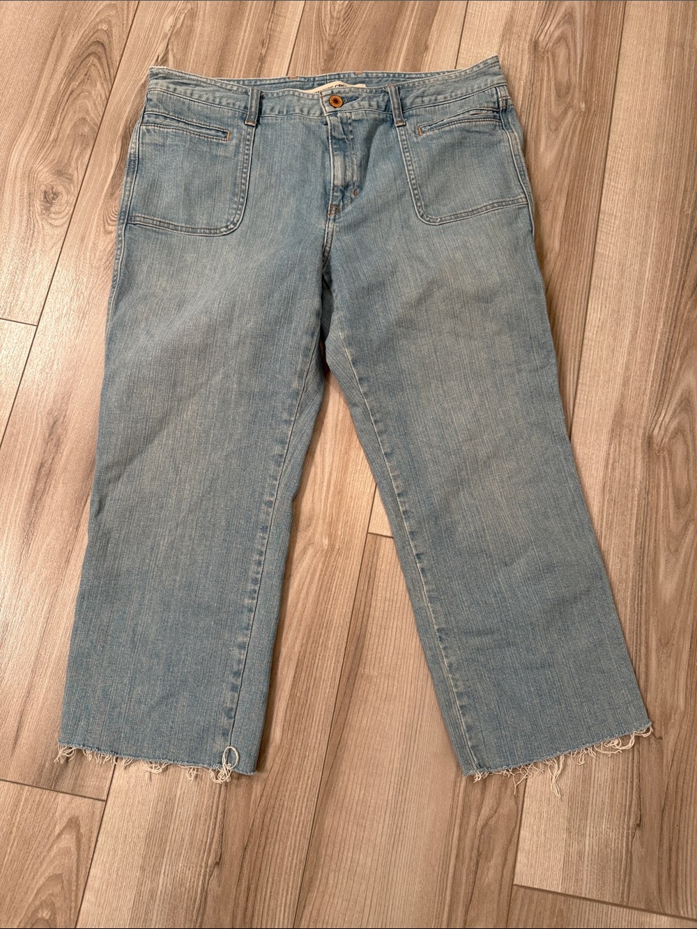 Light Blue Women's Straight Crop Jeans - size 12